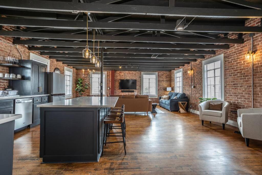 The Loft At 113 - Gateway To The North Texas Hill Country Daire Muenster Dış mekan fotoğraf